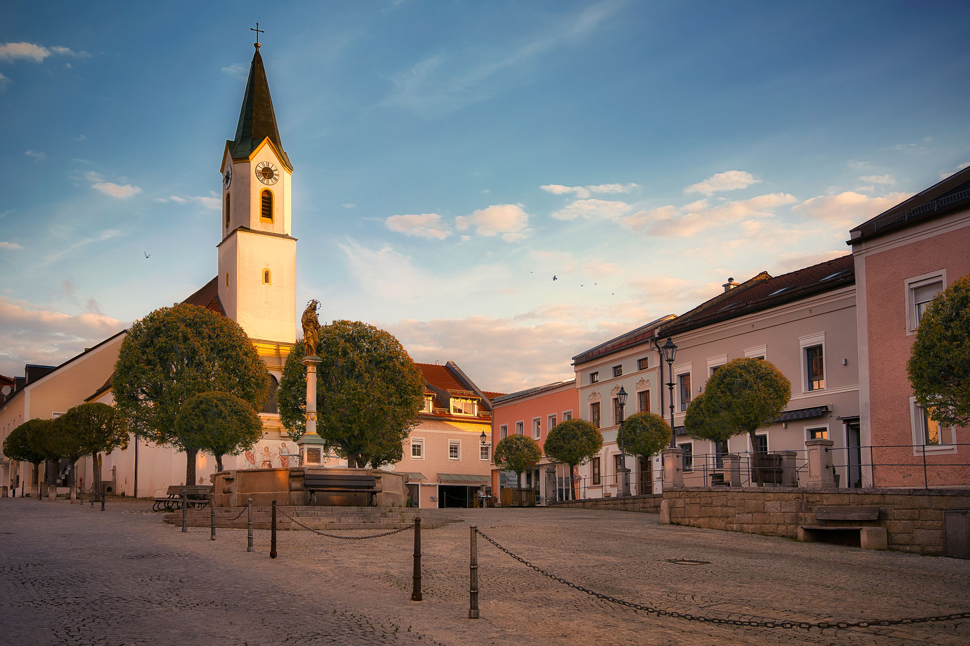 Marktplatz in der Morgensonne