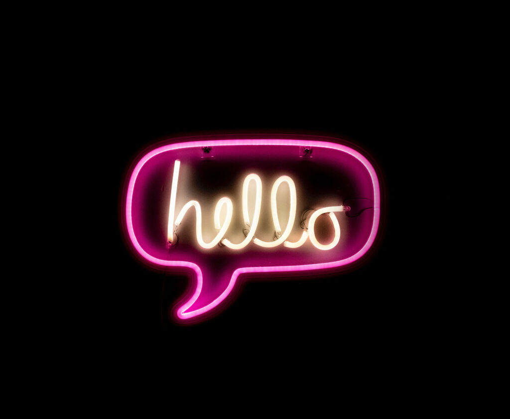 hello in Neon-Schrift